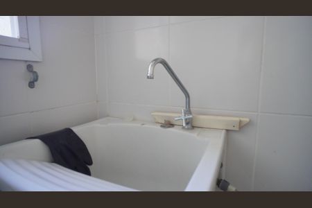 Área de Serviço de apartamento para alugar com 3 quartos, 69m² em Vila Ipiranga, Porto Alegre