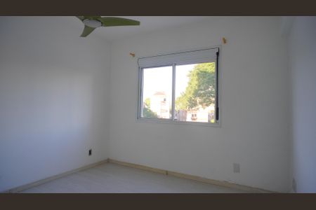 Quarto 2 de apartamento para alugar com 3 quartos, 69m² em Vila Ipiranga, Porto Alegre