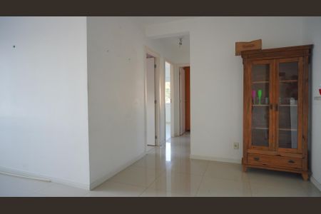 Sala  de apartamento para alugar com 3 quartos, 69m² em Vila Ipiranga, Porto Alegre