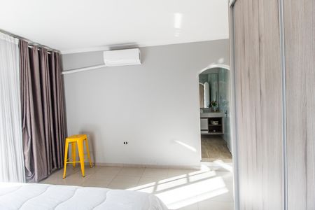 Apartamento à venda com 296m², 3 quartos e 5 vagas Apartamento à venda com 296m², 3 quartos e 5 vagasSuíte