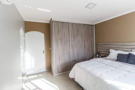 Apartamento à venda com 296m², 3 quartos e 5 vagas Apartamento à venda com 296m², 3 quartos e 5 vagasSuíte