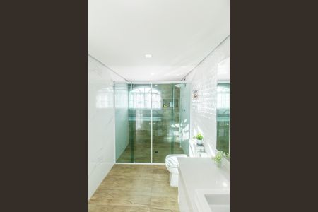 Apartamento à venda com 296m², 3 quartos e 5 vagas Apartamento à venda com 296m², 3 quartos e 5 vagasBanheiro da Suíte