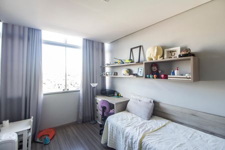 Apartamento à venda com 296m², 3 quartos e 5 vagas Apartamento à venda com 296m², 3 quartos e 5 vagasQuarto 3