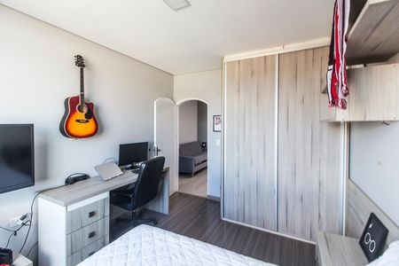 Apartamento à venda com 296m², 3 quartos e 5 vagas Apartamento à venda com 296m², 3 quartos e 5 vagasQuarto 2