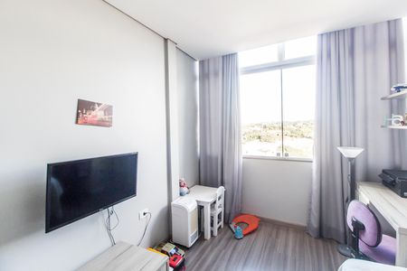 Apartamento à venda com 296m², 3 quartos e 5 vagas Apartamento à venda com 296m², 3 quartos e 5 vagasQuarto 3