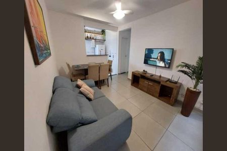 Sala de apartamento para alugar com 2 quartos, 55m² em Mariléa Chácara, Rio das Ostras
