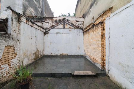 Casa à venda com 80m², 2 quartos e sem vagaÁrea externa