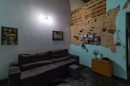 Casa à venda com 80m², 2 quartos e sem vagaSala