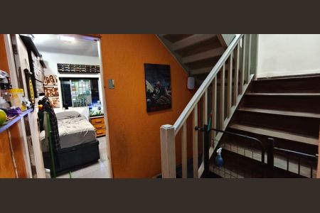 Casa à venda com 107m², 2 quartos e 1 vaga