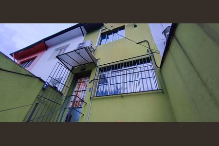 Casa à venda com 107m², 2 quartos e 1 vaga