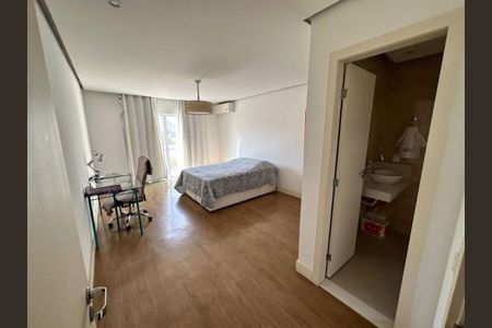 Casa à venda com 5 quartos, 270m² em Recreio dos Bandeirantes, Rio de Janeiro