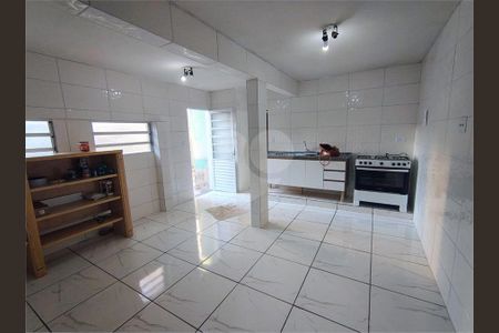 Casa à venda com 132m², 3 quartos e 4 vagas