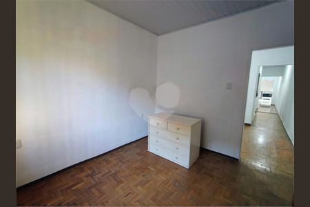 Casa à venda com 132m², 3 quartos e 4 vagas