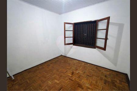 Casa à venda com 132m², 3 quartos e 4 vagas