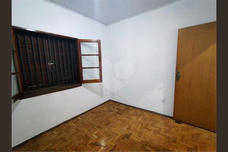 Casa à venda com 132m², 3 quartos e 4 vagas