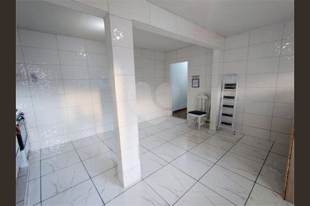 Casa à venda com 132m², 3 quartos e 4 vagas