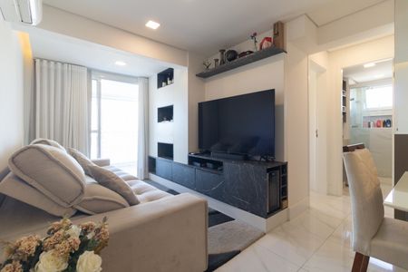 Apartamento à venda com 67m², 2 quartos e 1 vagaSala