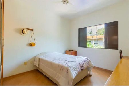 Casa à venda com 4 quartos, 189m² em Vila Madalena, São Paulo