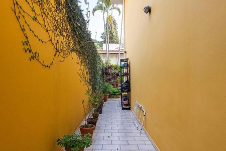 Casa à venda com 4 quartos, 189m² em Vila Madalena, São Paulo