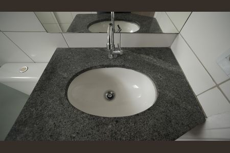 Banheiro Social de apartamento para alugar com 2 quartos, 50m² em Vila Sao Pedro, Santo André