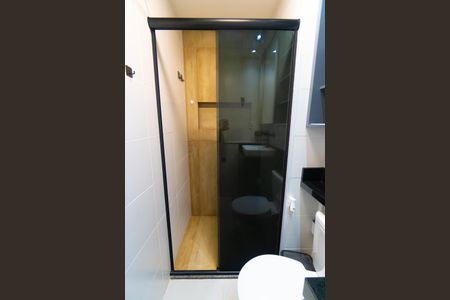 Banheiro de apartamento para alugar com 2 quartos, 42m² em Vila Mira, São Paulo