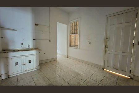 Casa à venda com 3 quartos, 250m² em Vila Mariana, São Paulo