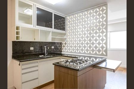 Casa à venda com 3 quartos, 100m² em Vila Hamburguesa, São Paulo