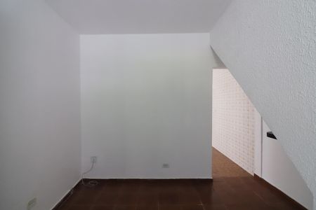 Casa para alugar com 80m², 2 quartos e 1 vagaSala 