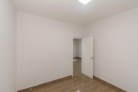 Apartamento para alugar com 67m², 2 quartos e 1 vagaQuarto 