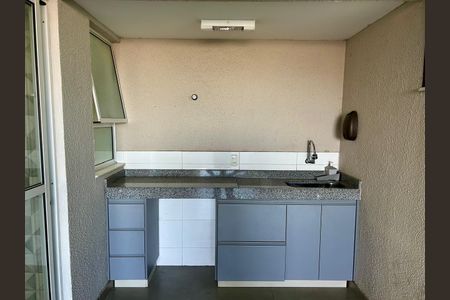 Apartamento para alugar com 76m², 2 quartos e 1 vaga