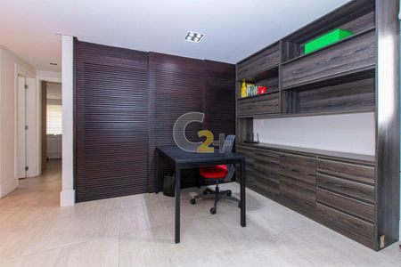 Apartamento para alugar com 2 quartos, 122m² em Itaim Bibi, São Paulo