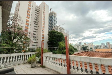 Casa para alugar com 380m², 3 quartos e 2 vagas