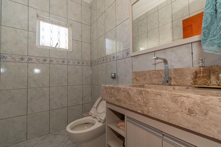 Casa à venda com 250m², 2 quartos e 3 vagas Casa à venda com 250m², 2 quartos e 3 vagasLavabo
