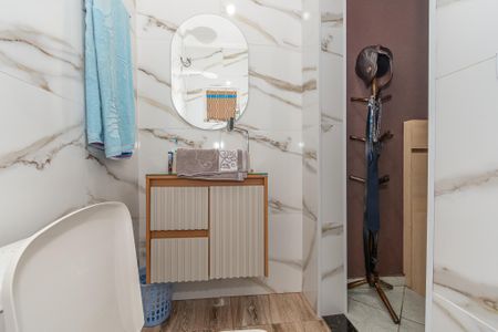 Casa à venda com 250m², 2 quartos e 3 vagas Casa à venda com 250m², 2 quartos e 3 vagasBanheiro da Suíte 2