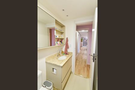 Banheiro da suíte 2 de apartamento à venda com 3 quartos, 125m² em Vila Dom Pedro I, São Paulo