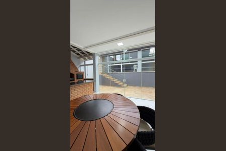 Casa à venda com 3 quartos, 275m² em Jardim Promeca, Várzea Paulista