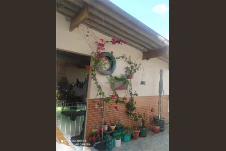 Casa à venda com 120m², 2 quartos e 1 vaga