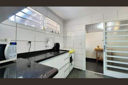 Casa à venda com 3 quartos, 128m² em Jardim Yeda, Campinas