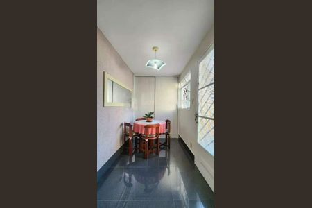 Casa à venda com 128m², 3 quartos e 4 vagas