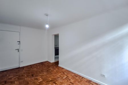 Sala de apartamento para alugar com 1 quarto, 50m² em Cambuci, São Paulo
