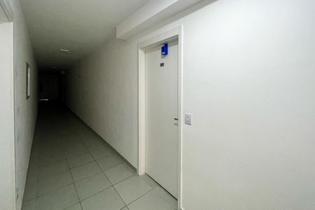 Apartamento para alugar com 43m², 2 quartos e 1 vaga Apartamento para alugar com 43m², 2 quartos e 1 vagaHall Andar