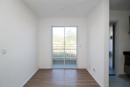 Sala de apartamento para alugar com 2 quartos, 43m² em Jardim Pioneira, Cotia