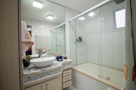 Apartamento à venda com 132m², 3 quartos e 2 vagasBanheiro da Suíte 3