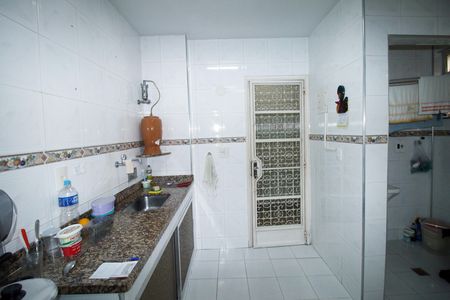 Apartamento à venda com 72m², 2 quartos e sem vagaCozinha