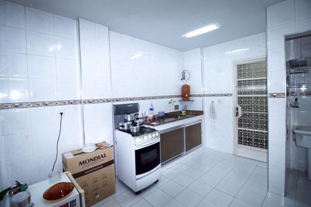 Apartamento à venda com 72m², 2 quartos e sem vagaCozinha