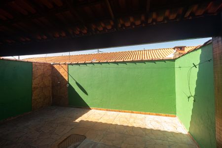 Casa de condomínio para alugar com 100m², 2 quartos e 2 vagas Casa de condomínio para alugar com 100m², 2 quartos e 2 vagasVaranda