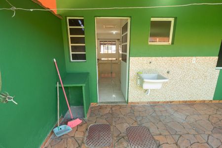 Casa de condomínio para alugar com 100m², 2 quartos e 2 vagas Casa de condomínio para alugar com 100m², 2 quartos e 2 vagasCozinha e Área de Serviço