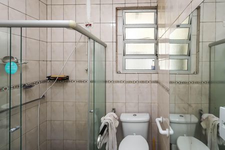 Banheiro de apartamento para alugar com 2 quartos, 50m² em Liberdade, São Paulo