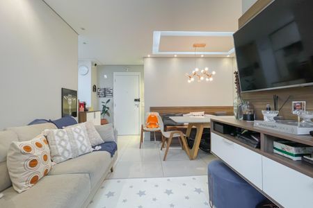 Apartamento à venda com 56m², 2 quartos e 1 vaga Apartamento à venda com 56m², 2 quartos e 1 vagaSala