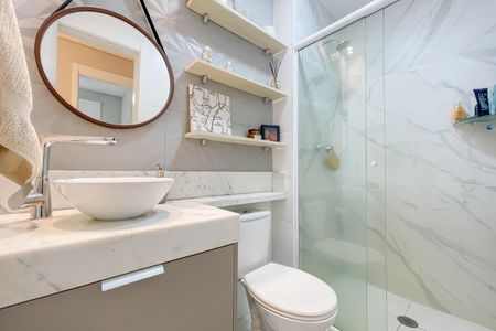 Apartamento à venda com 56m², 2 quartos e 1 vaga Apartamento à venda com 56m², 2 quartos e 1 vagaBanheiro